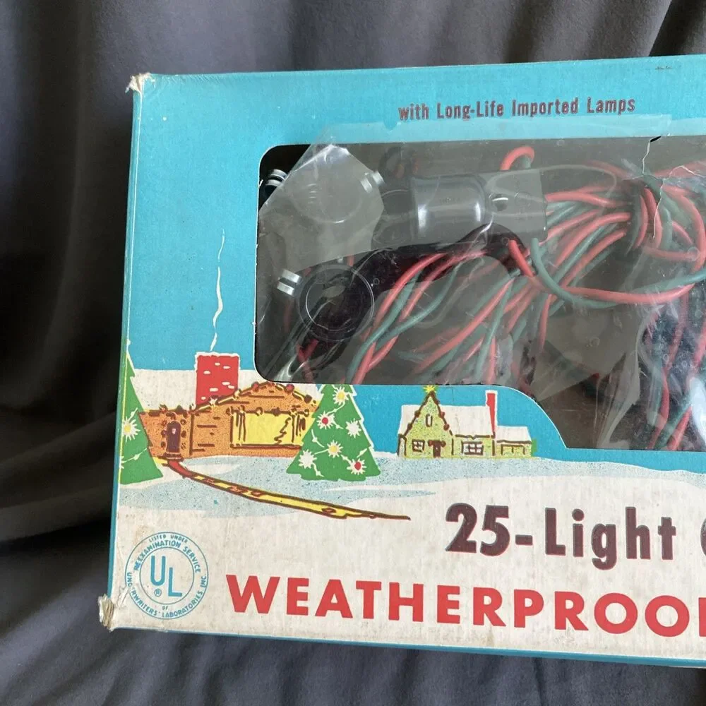 Vintage Christmas NOMA LITES 2 Wire Light Strand Clip On C-9 NICE BOX